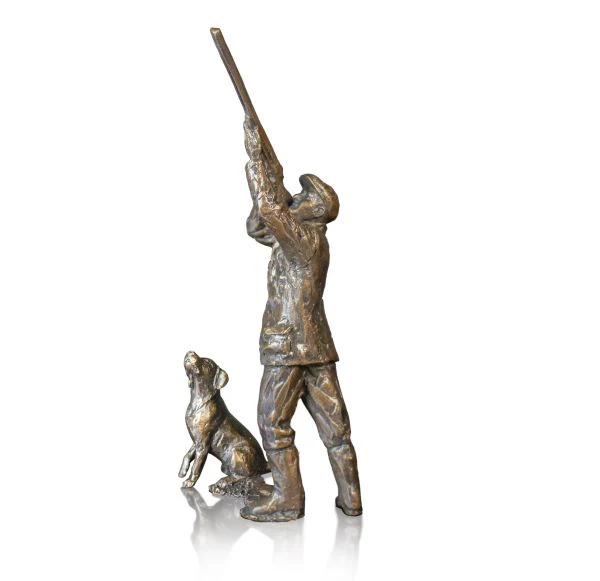 Solid Bronze Man & Labrador High Bird (1221)