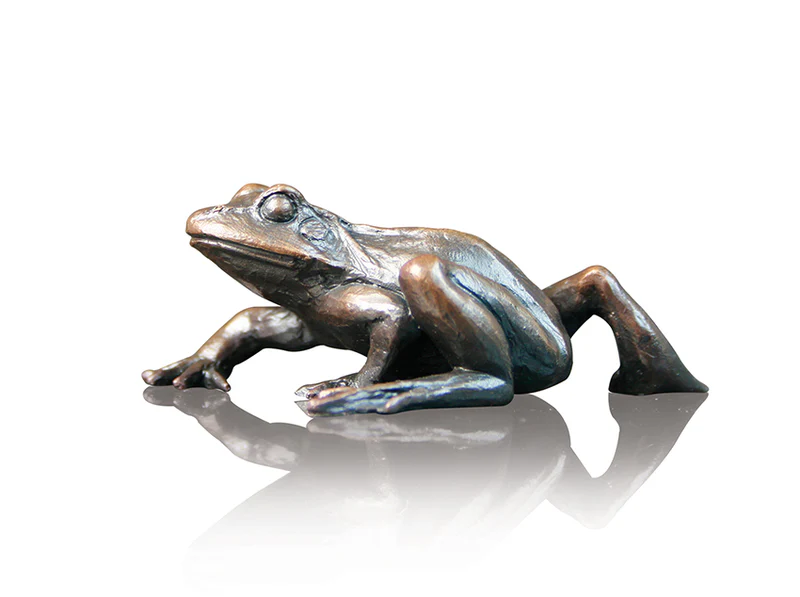 Solid Bronze Small Frog Walking (931)