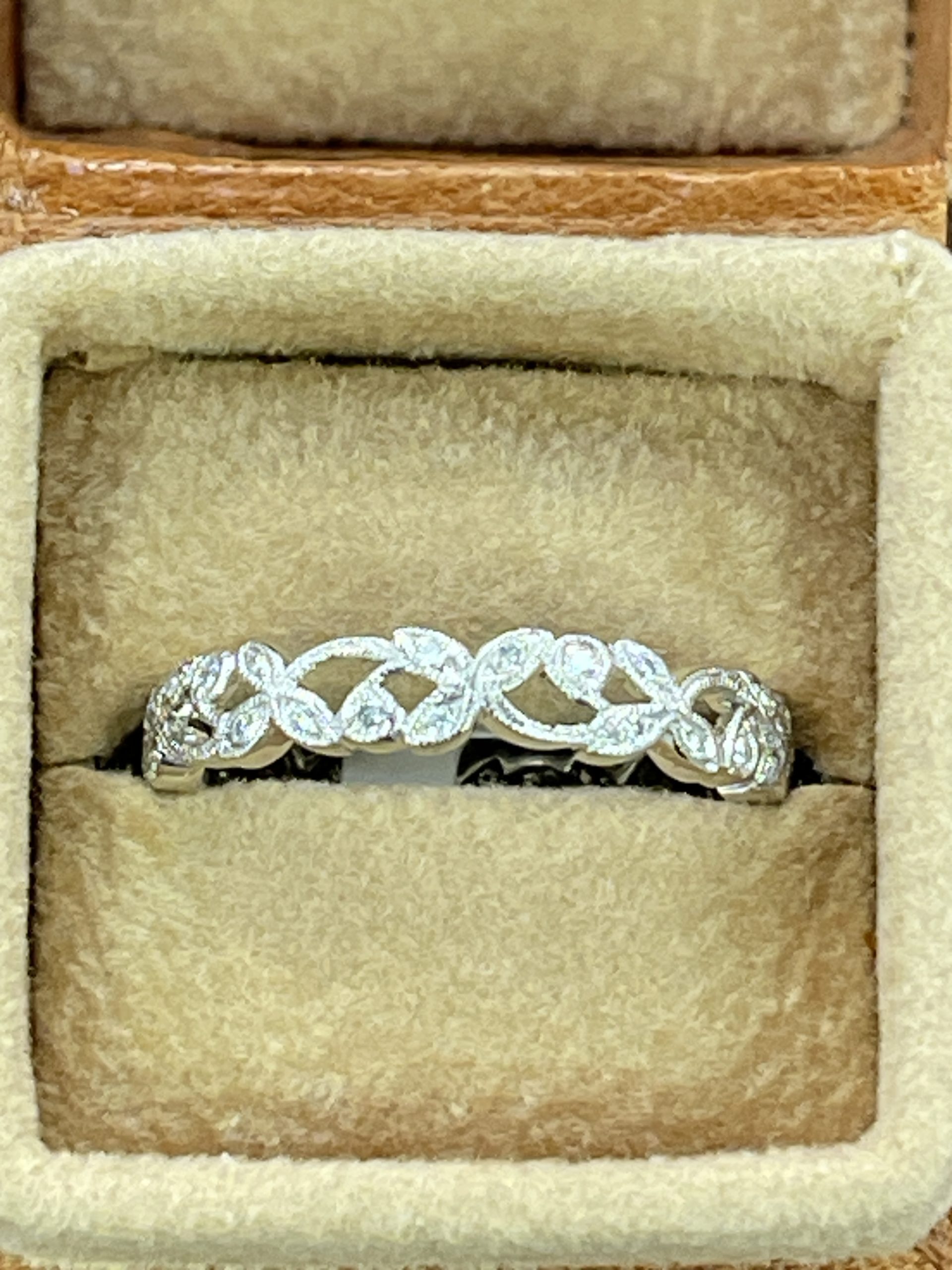 18ct Full Eternity Band Diamond Set Flower Ring Secondhand