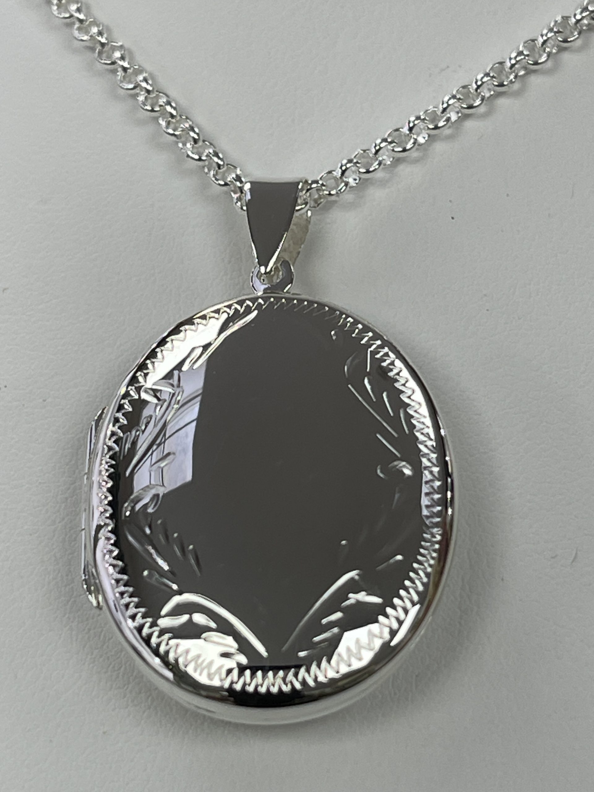Sterling Silver Engraved & Polished Oval Locket & Chain