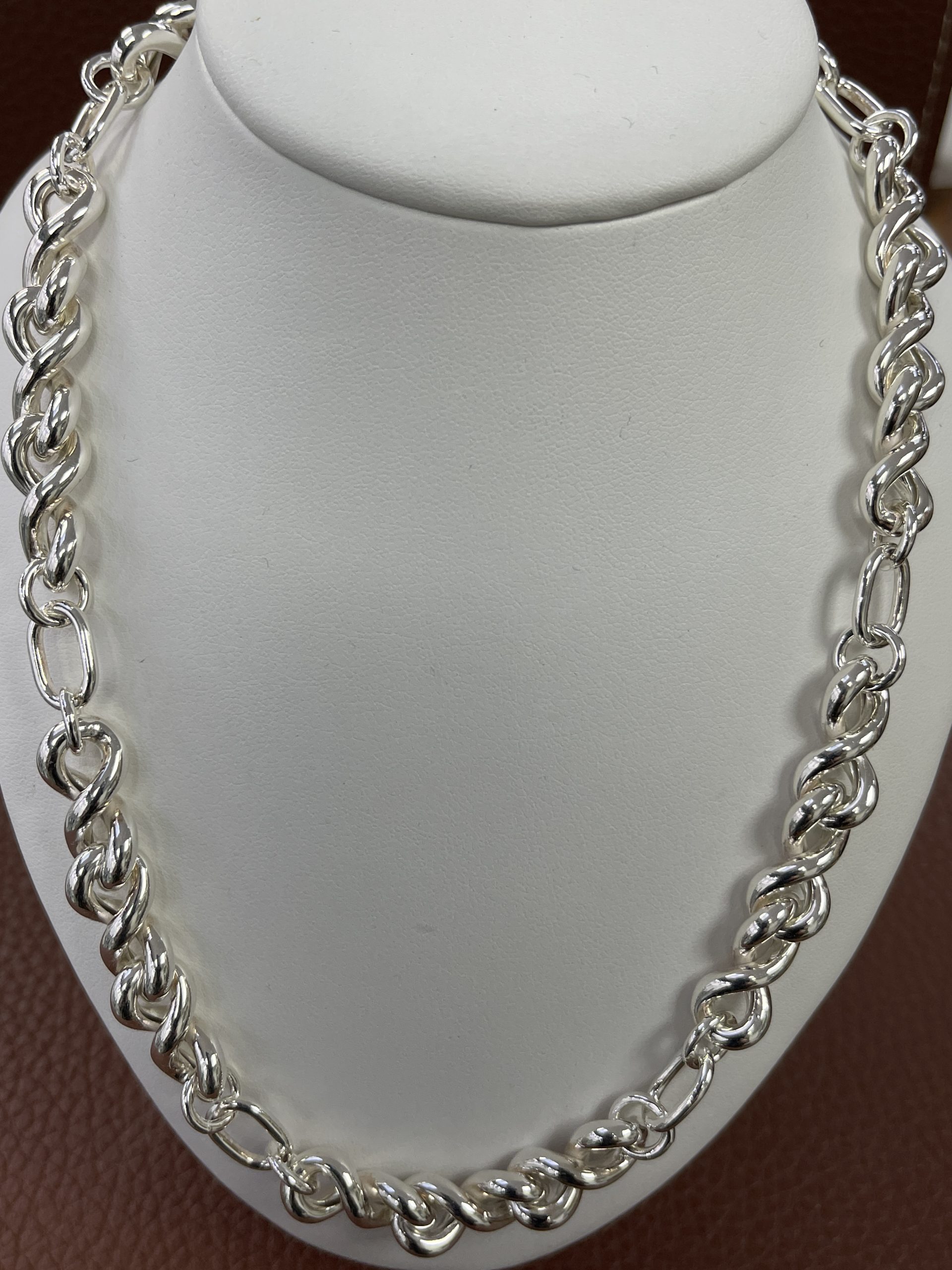 Sterling Silver Twist & Oval Link Necklace
