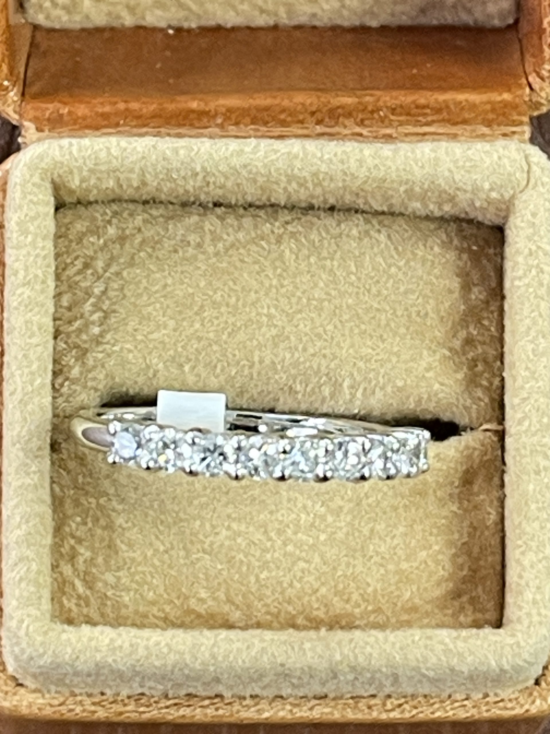 18ct White Gold 9 Stone Diamond Half Hoop Ring Secondhand