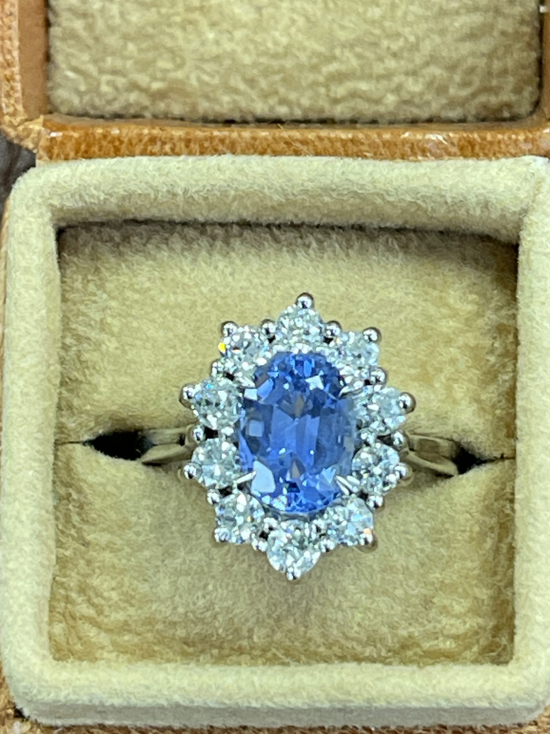 Platinum No Heat Sapphire & Diamond Cluster Ring Secondhand