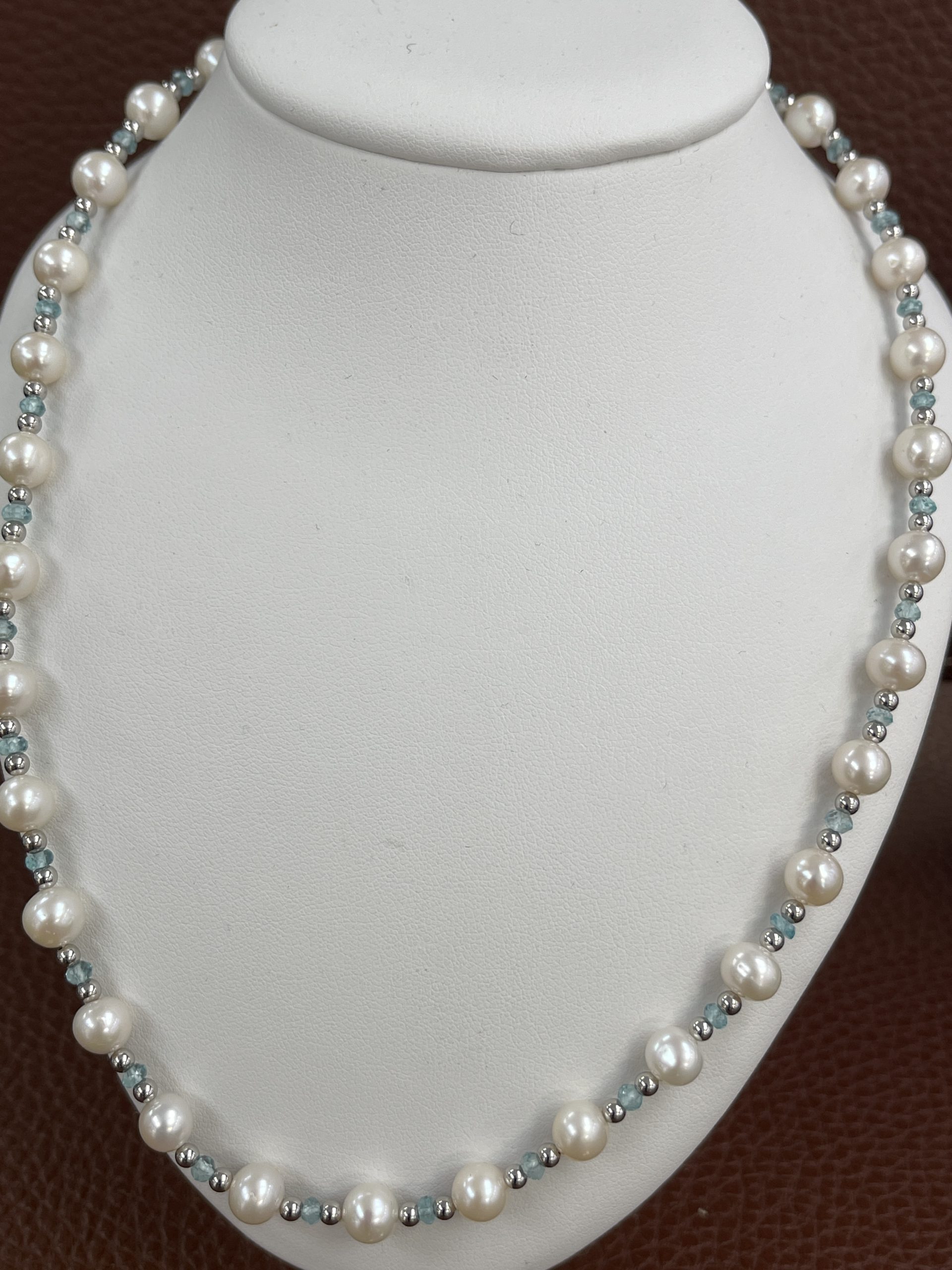 Freshwater Pearl with Blue Topaz Beads & 9ct White Gold Clasp