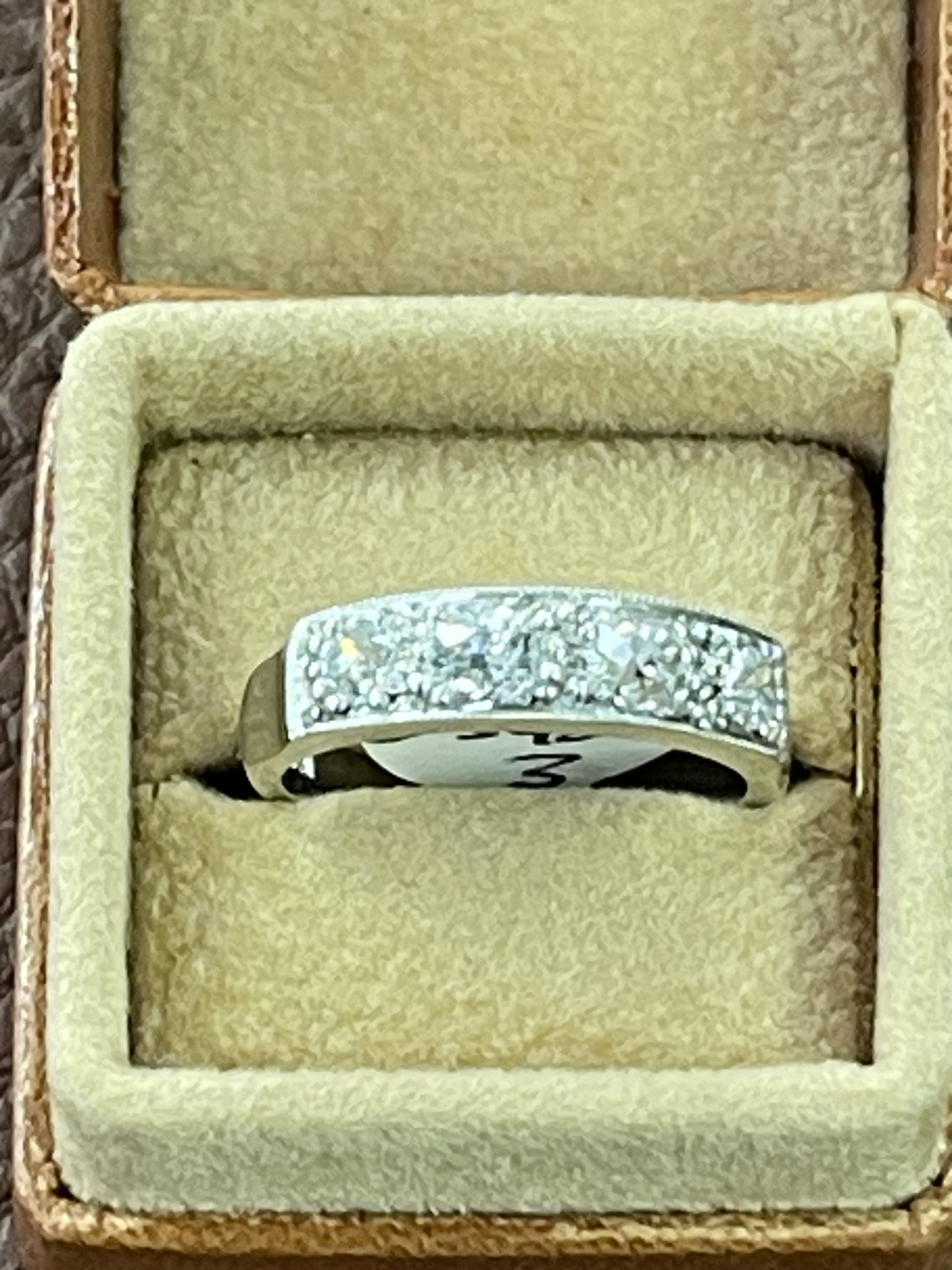 18ct White Gold Old Cut Four Stone Diamond Ring Secondhand